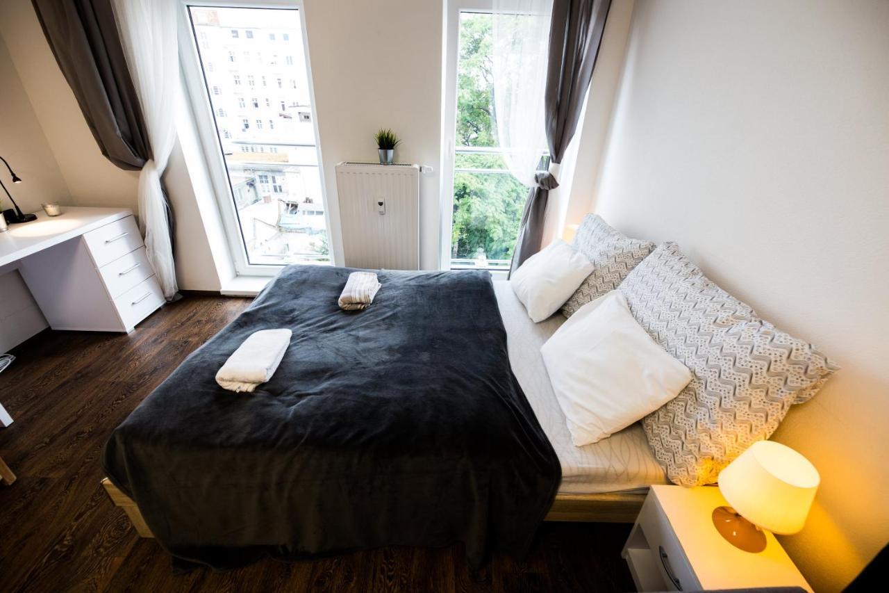 Haas Apartments Downtown With Parking Брно Екстер'єр фото