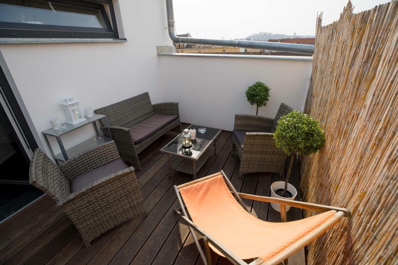 Haas Apartments Downtown With Parking Брно Екстер'єр фото