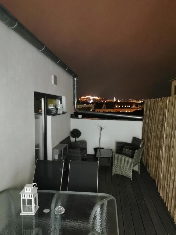 Haas Apartments Downtown With Parking Брно Екстер'єр фото